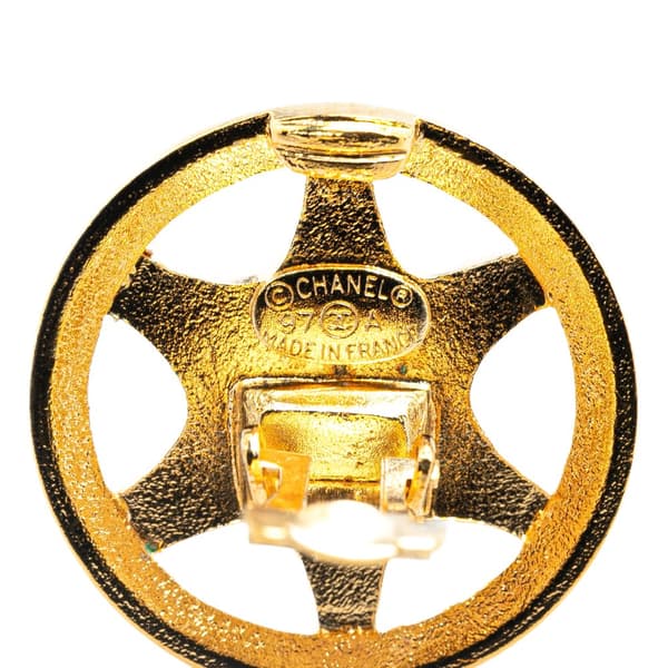 Pre-owned Chanel Gold Plated CC Round Star Clip On Earrings Gold