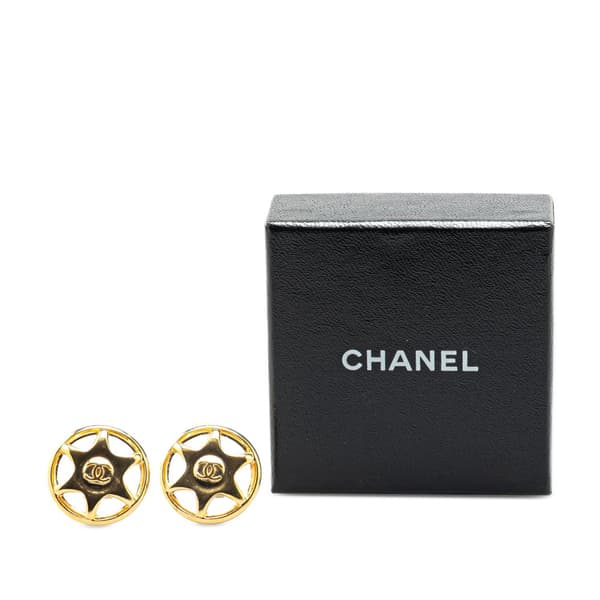 Pre-owned Chanel Gold Plated CC Round Star Clip On Earrings Gold