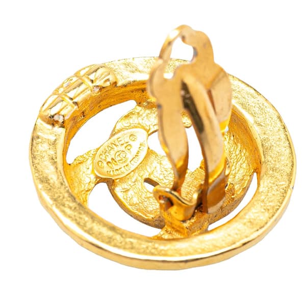 Pre-owned Chanel Gold Plated CC Round Clip on Earrings Gold