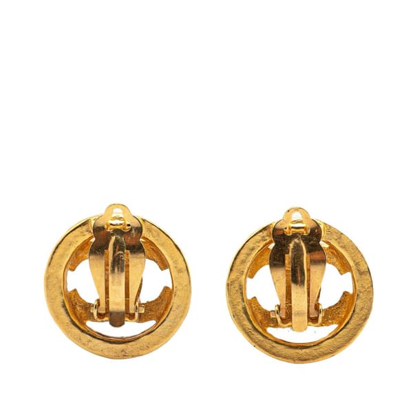 Pre-owned Chanel Gold Plated CC Round Clip on Earrings Gold