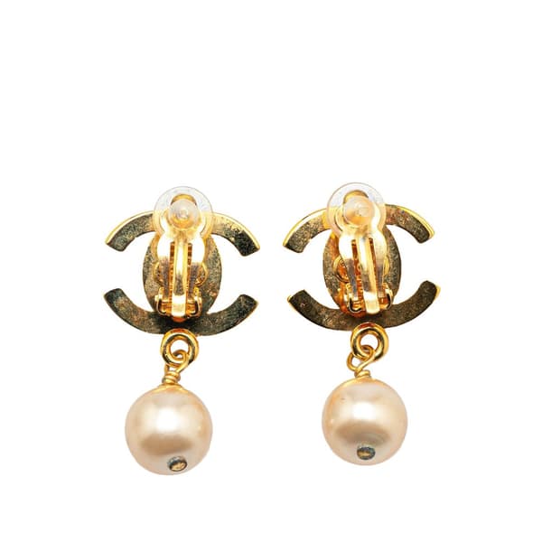 Pre-owned Chanel Gold Plated CC Turnlock Faux Pearl Drop Clip on Earrings Gold