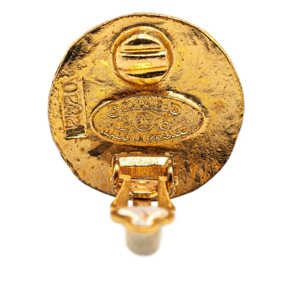Pre-owned Chanel Gold Plated CC Round Clip On Earrings Gold