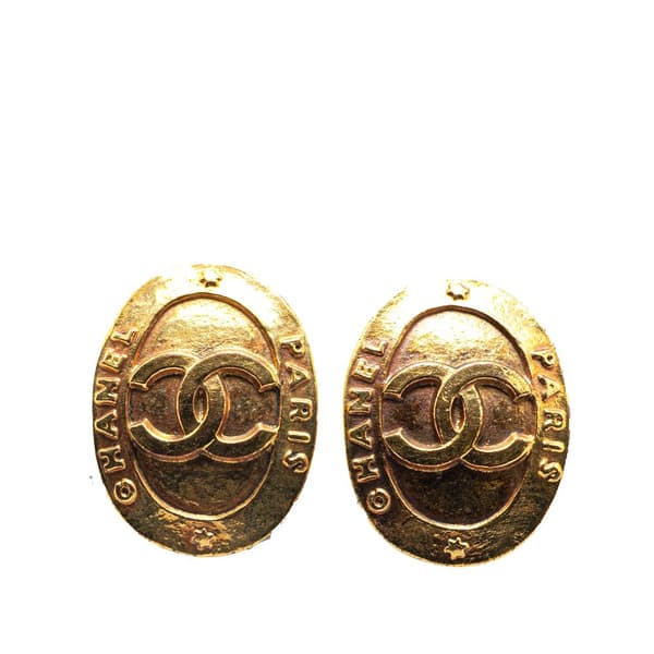 Pre-owned Chanel Gold Plated CC Oval Clip on Earrings Gold