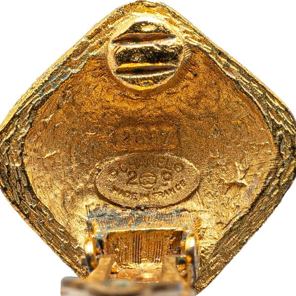 Pre-owned Chanel Gold Plated CC Rhombus Clip On Earrings Gold