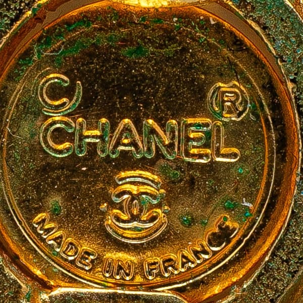 Pre-owned Chanel Gold Plated Faux Pearl Clip On Earrings Gold