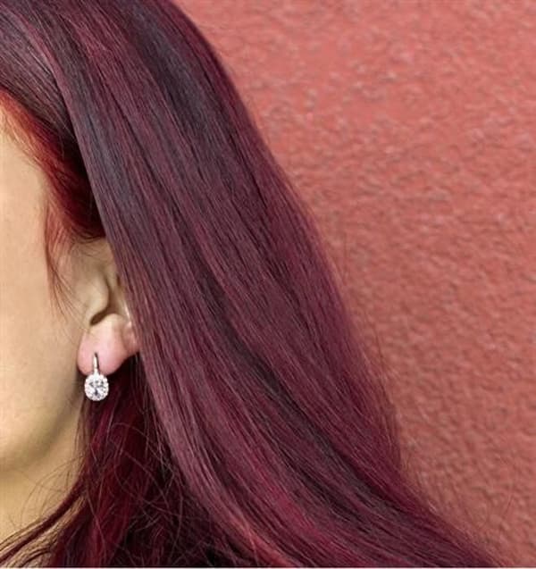 Örhängen i silver med klara kristaller AGUC1166