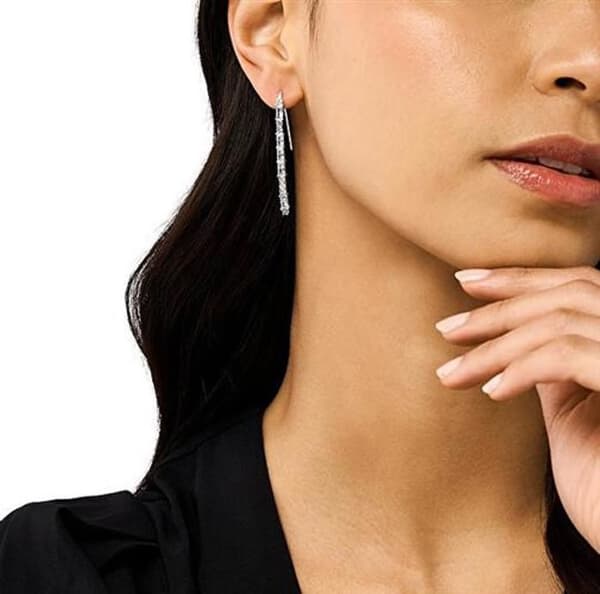 Unika hängande örhängen i silver EG3606040