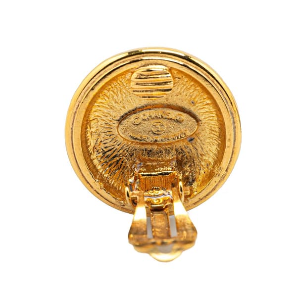Pre-owned Chanel Gold Plated CC Round Clip on Earrings Gold