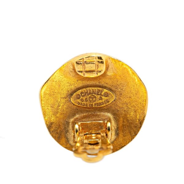 Pre-owned Chanel Gold Plated CC Round Clip On Earrings Gold