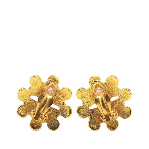 Pre-owned Chanel Gold Plated CC Flower Clip On Earrings Gold