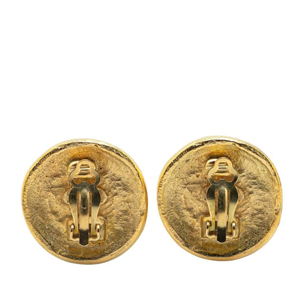 Pre-owned Chanel Gold Plated CC Round Clip on Earrings Gold