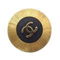 Miniatyrbild 4 av 5: Pre-owned Chanel Gold Plated CC Button Clip On Earrings Gold