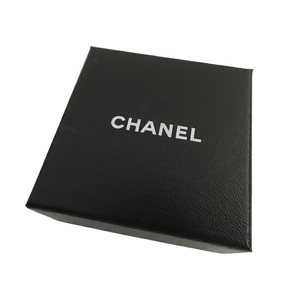 Pre-owned Chanel Gold Plated Quilted CC Clip On Earrings Gold