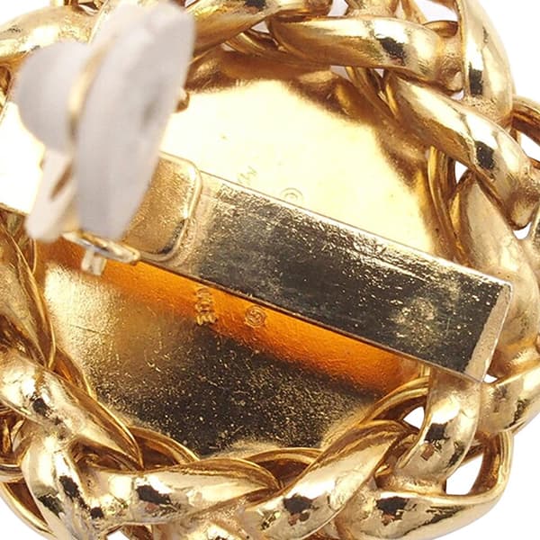 Pre-owned Chanel Gold Plated CC Wheat Medallion Clip On Earrings Gold
