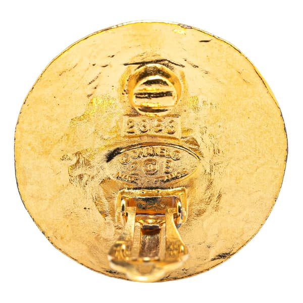 Pre-owned Chanel Gold Plated CC Round Clip on Earrings Gold