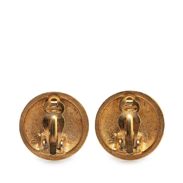 Pre-owned Chanel Gold Plated Quilted CC Clip On Earrings Gold