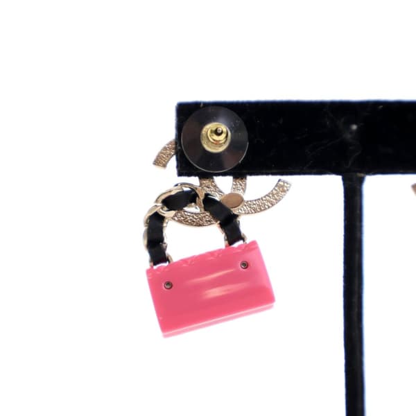 Pre-owned Chanel Gold Plated Calfskin Resin CC Handbag Push Back Earrings Gold