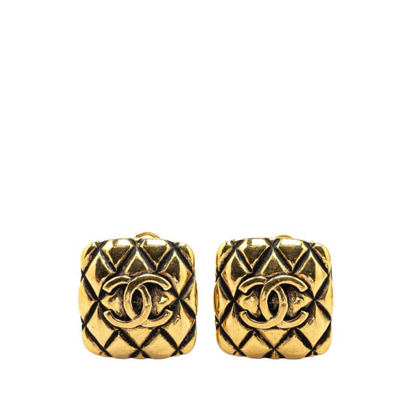 Pre-owned Chanel Gold Plated CC Quilted Square Clip on Earrings Gold