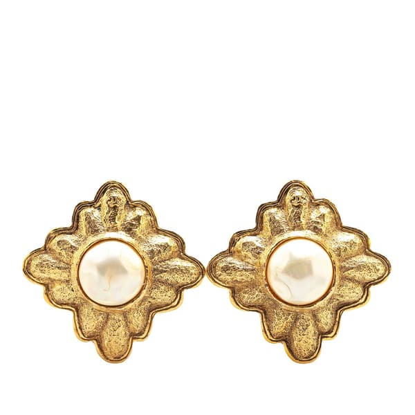 Pre-owned Chanel Gold Plated Faux Pearl Clip on Earrings Gold