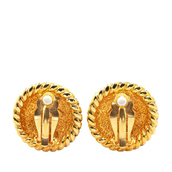 Pre-owned Chanel Gold Plated CC Round Clip On Earrings Gold