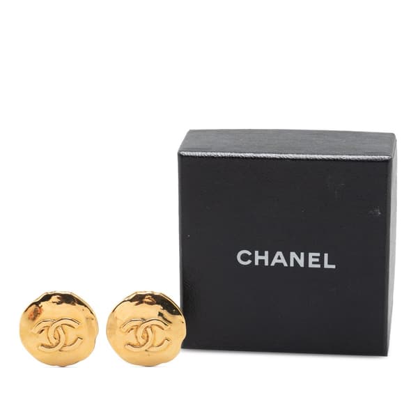 Pre-owned Chanel Gold Plated CC Clip On Earrings Gold