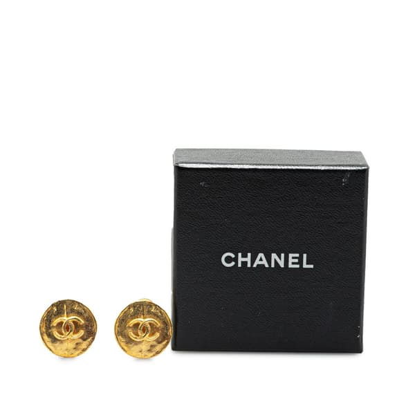 Pre-owned Chanel Gold Plated CC Clip On Earrings Gold