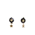Miniatyrbilde 2 av 8: Pre-owned Chanel Gold Plated CC Crystal Star Climber Push Back Earrings Gold