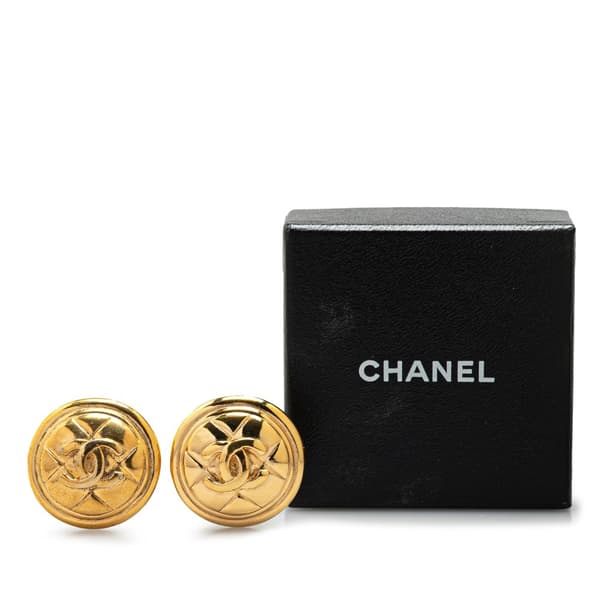 Pre-owned Chanel Gold Plated CC Quilted Clip on Earrings Gold