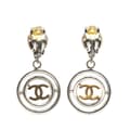 Miniatyrbild 2 av 3: Pre-owned Chanel Silver Clover CC Drop Clip on Earrings Silver