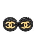Miniatyrbillede 1 af 3: Pre-owned Chanel Resin Quilted CC Button Clip On Earrings Black