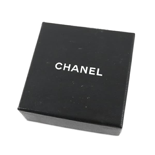 Pre-owned Chanel Resin Quilted CC Button Clip On Earrings Black