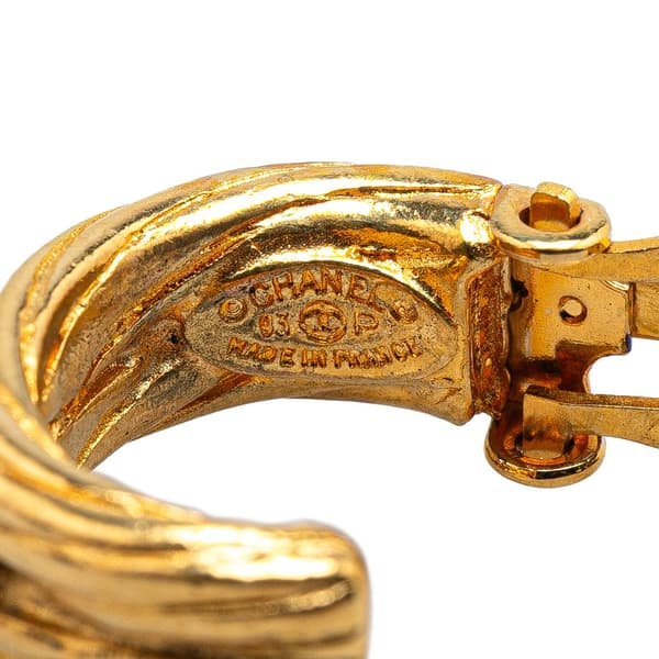 Pre-owned Chanel Gold Plated CC Drop Clip On Earrings Gold