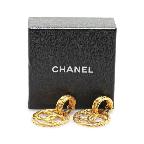 Pre-owned Chanel Gold Plated CC Drop Clip On Earrings Gold