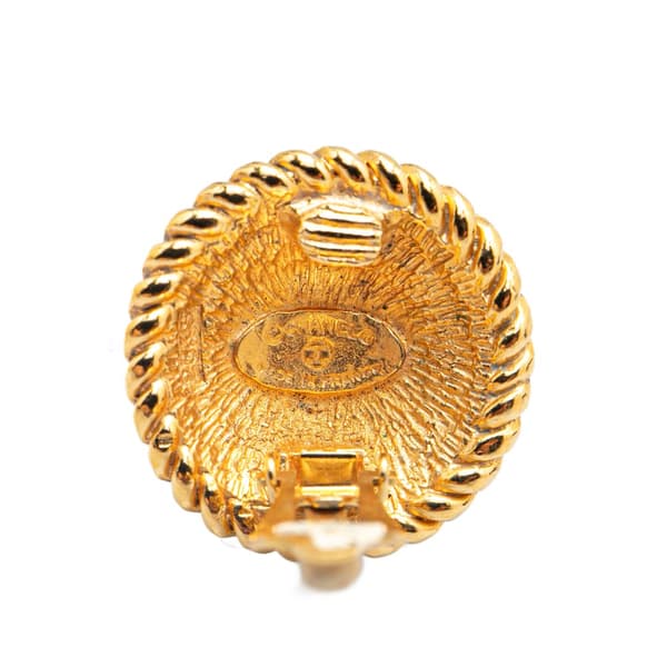 Pre-owned Chanel Gold Plated CC Button Clip on Earrings Gold