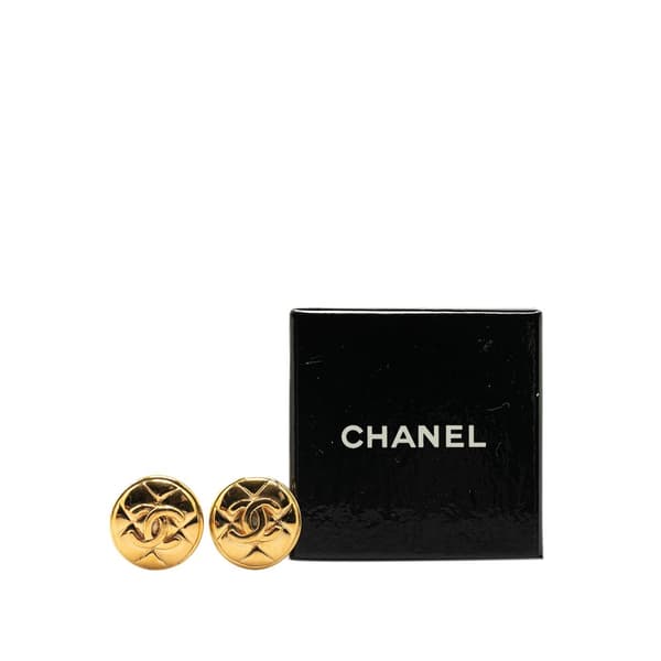Pre-owned Chanel Gold Plated CC Quilted Round Clip on Earrings Gold