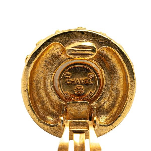 Pre-owned Chanel Gold Plated Faux Pearl Round Clip on Earrings Gold