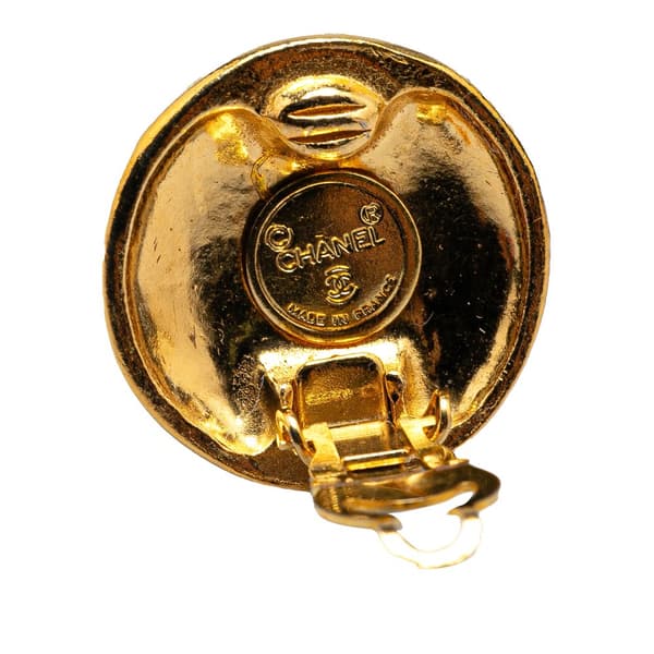 Pre-owned Chanel Gold Plated CC Round Clip On Earrings Gold