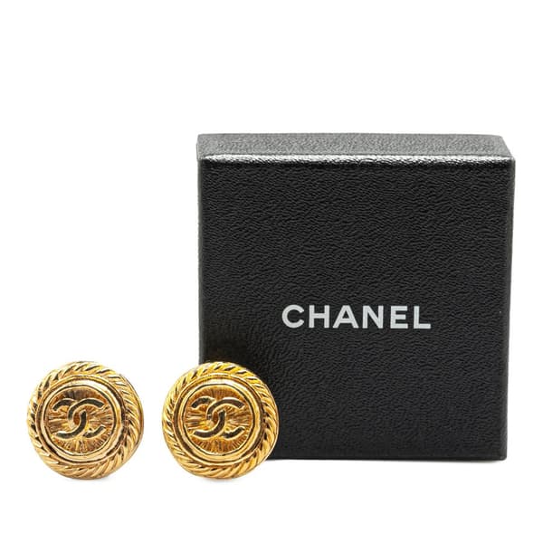 Pre-owned Chanel Gold Plated CC Round Clip On Earrings Gold