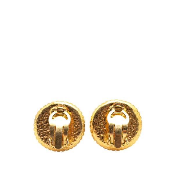 Pre-owned Chanel Gold Plated CC Round Clip On Earrings Gold