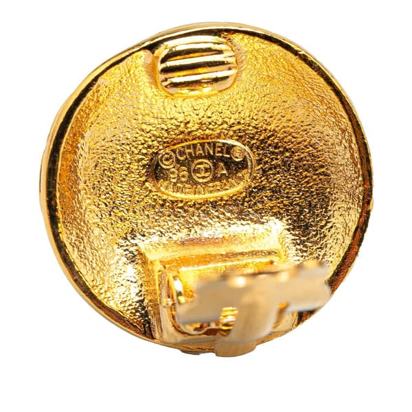Pre-owned Chanel Gold Plated CC Quilted Round Clip On Earrings Gold