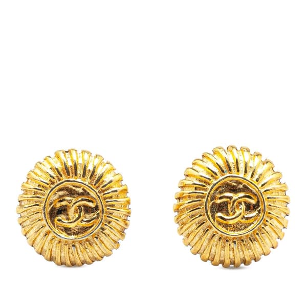 Pre-owned Chanel Gold Plated CC Round Clip On Earrings Gold