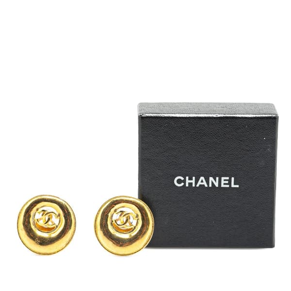 Pre-owned Chanel Gold Plated CC Round Button Clip On Earrings Gold