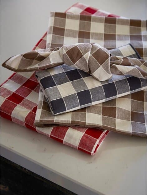 Table Cloth Mary Red