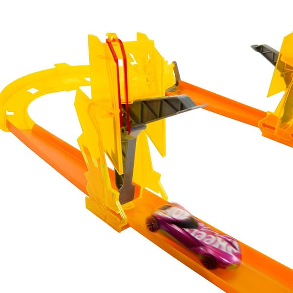 Hot Wheels Kevyt Nopeusauto Track Builder Pack Kultainen