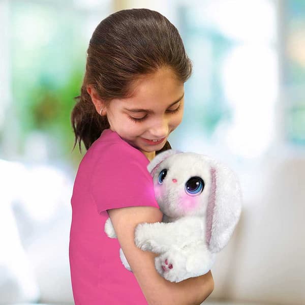 Famosa My Fuzzy Friends Poppy Snuggling Bunny Valkoinen