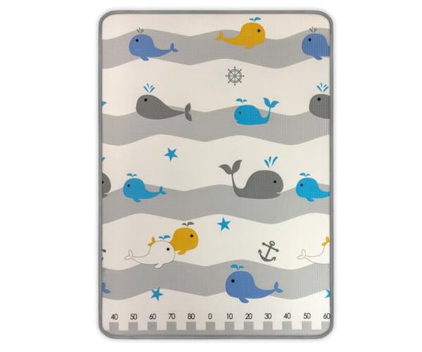 Kinder Bear and Whales rullattu vaahtomuovimatto