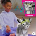 Pikkukuva 3 / 11: FurReal Daisy the Yoga Goat Interactive Toy