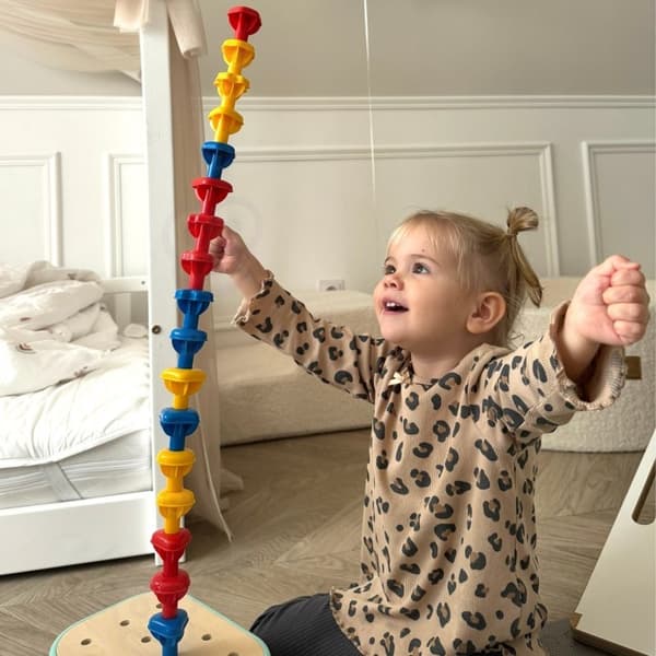 Montessori 12-i-1 Motorbygglåda Lumarko!