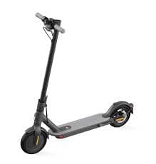 Xiaomi Mi Electric Scooter Essential FBC4022GL, Autonomi 20 km, hastighet 20 km/h, motoreffekt 250W (svart)