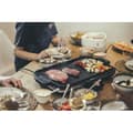 Miniatyrbild 3 av 5: Plancha SEVERIN - PG8564 - Tillagningsyta 50x30cm - Non-stick gjutjärnplatta - Upp till 230°C - 2300W